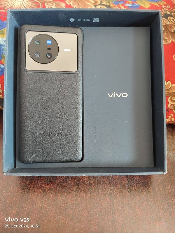 vivo x 80 5g, 12/256 1