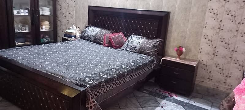 Complete bed set sale 1