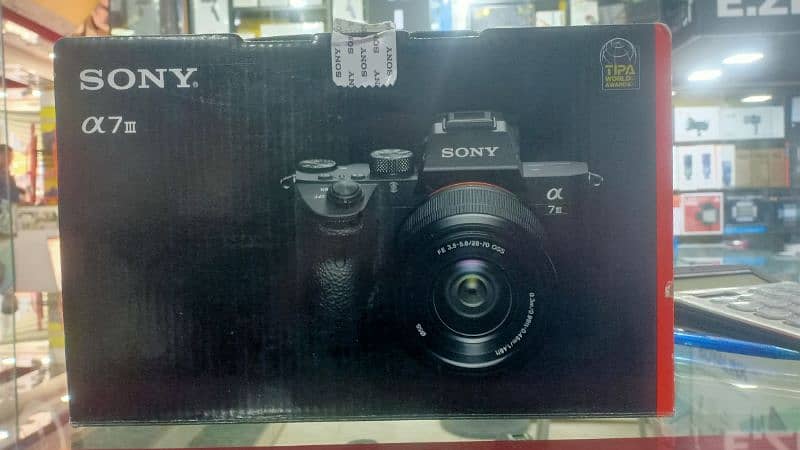 Sony A7iii with kit lens 28-70 new box pack 3