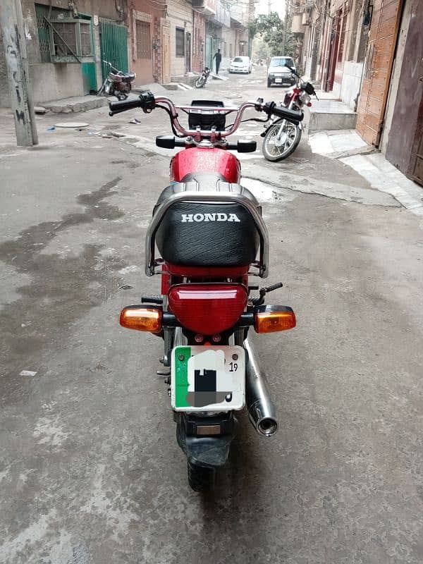 Honda CD 70 2019 Model in Good condition 3