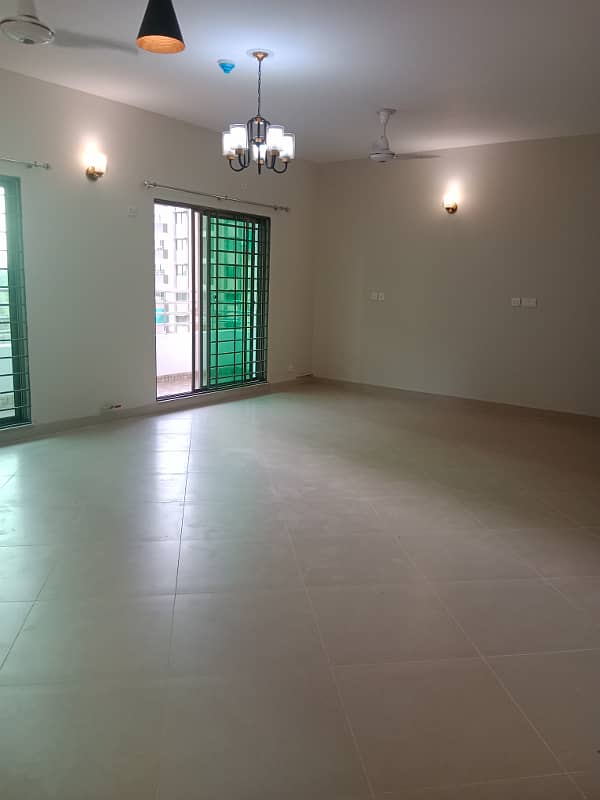 Newly Constructed 3xBed Army Apartments (3rd Floor) In Askari 11 Are Available For Sale 7