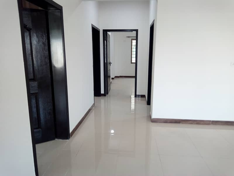 Old Building 4xBed Army Apartments (2nd Floor) In Askari 11 Are Available For Sale 2