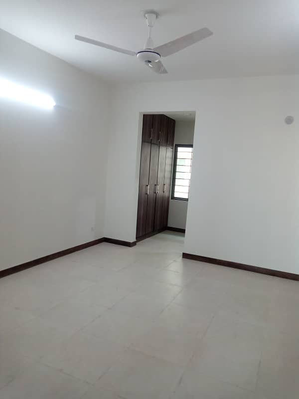 Old Building 4xBed Army Apartments (2nd Floor) In Askari 11 Are Available For Sale 13