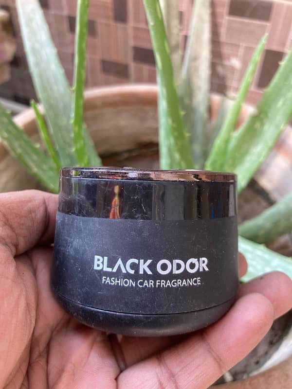 Black Odor car & home fragrance gel 1