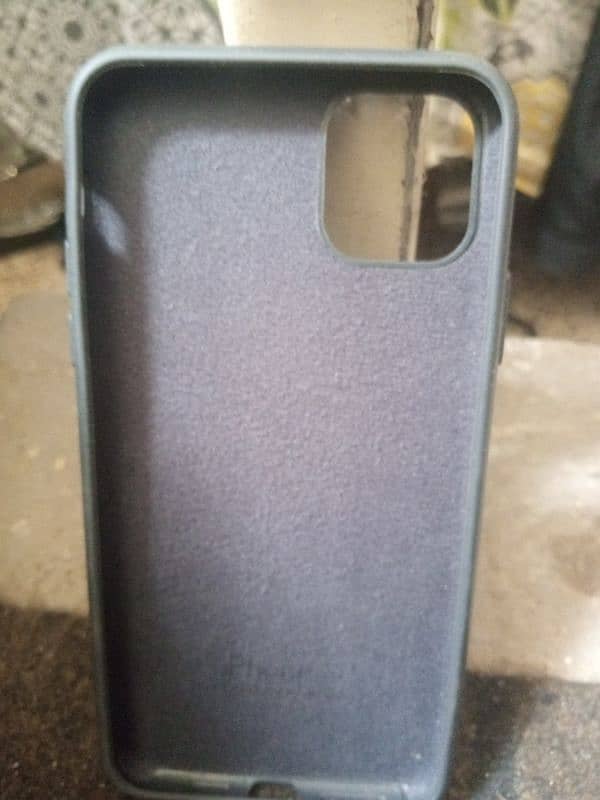 IPHONE 11  PRO MAX NEW COVER 2