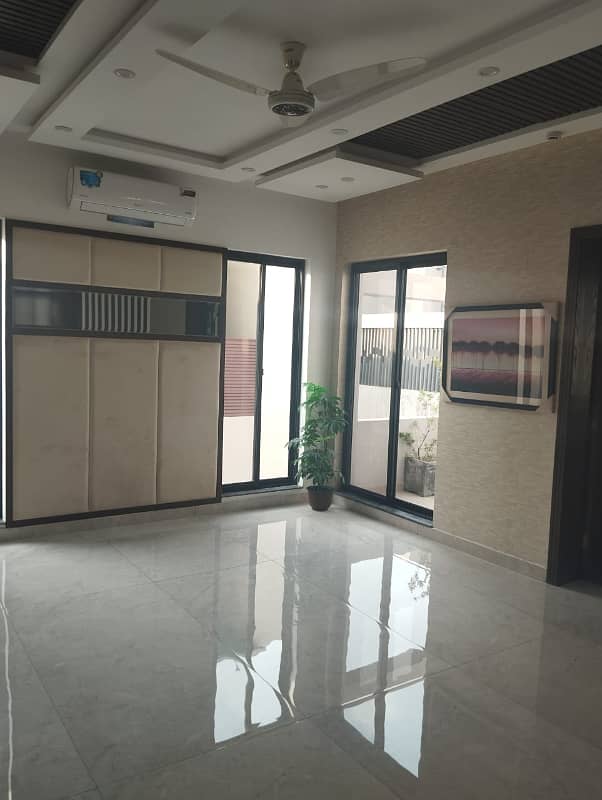 SUPER HOT 1 KANAL HOUSE FOR SALE IN DHA PHASE 6 9