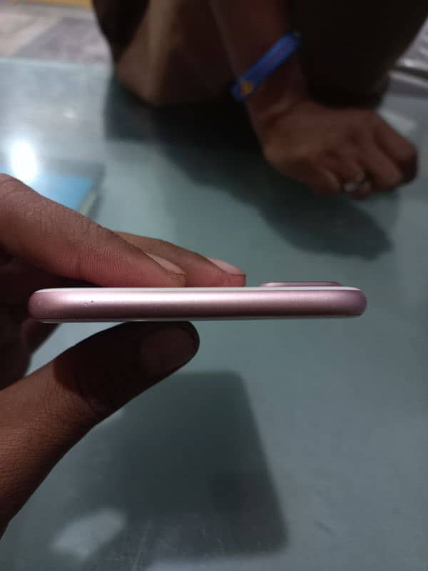 iphone 7 plus 128gb pta approved 4