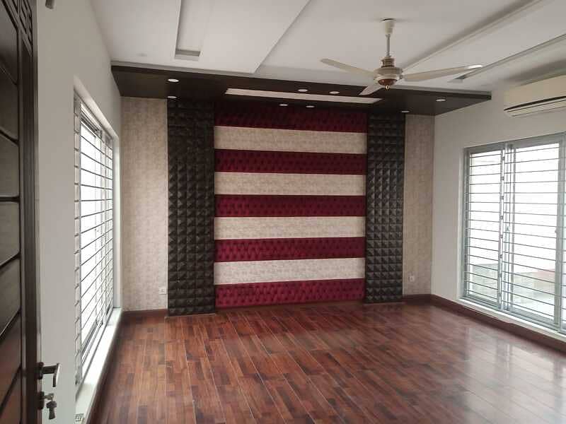 10 MARLA MODREN HOUSE FOR RENT IN DHA LAHORE 7