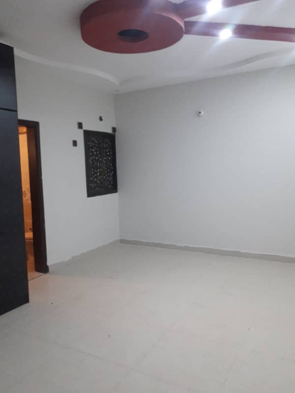 three bed dd well maintained portion for rent in johar 1