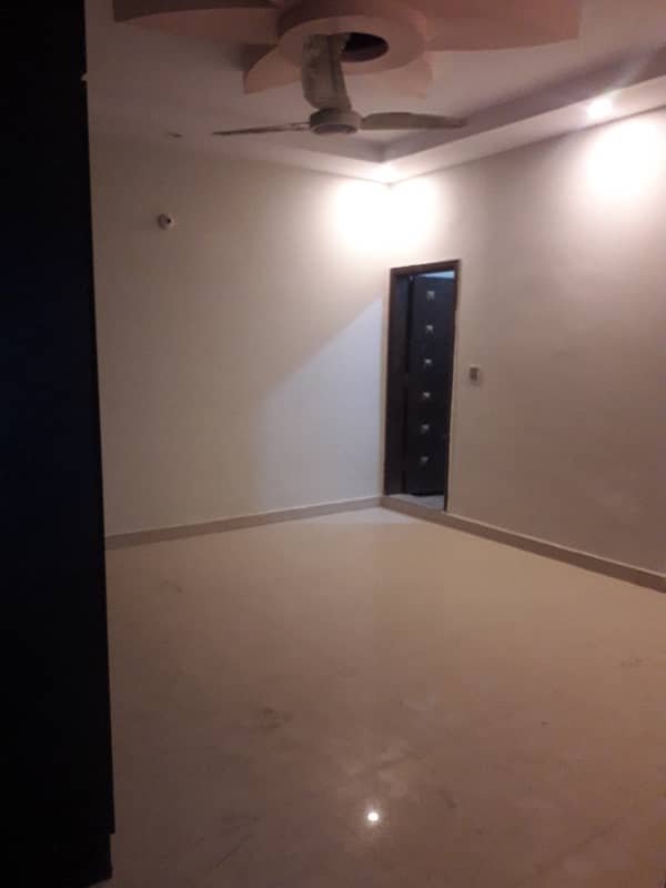 three bed dd well maintained portion for rent in johar 2