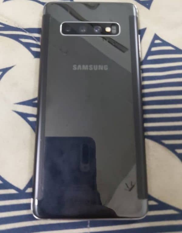 I'm Selling My Samsung Galaxy S10 5G Dual Sim Pta official Approved 2