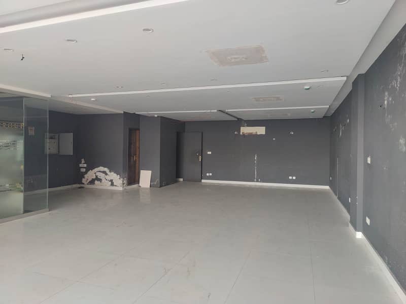 COMMERCIAL FLOOR FOR MULTINATIONAL COMPANIES PHASE 6 DHA LAHORE 8