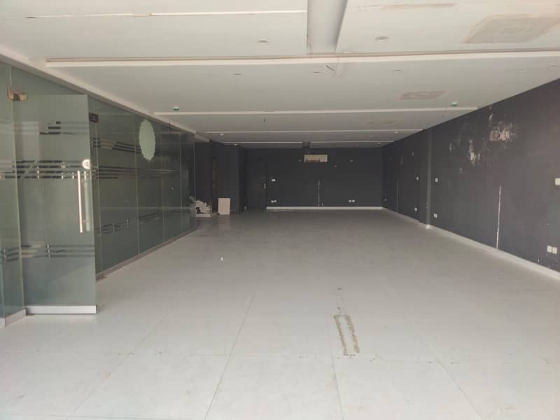 COMMERCIAL FLOOR FOR MULTINATIONAL COMPANIES PHASE 6 DHA LAHORE 16