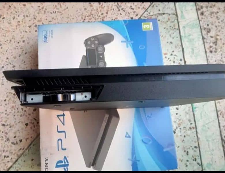 PS4 Slim 11.00 Jailbreak 500gb with 1 controller 2