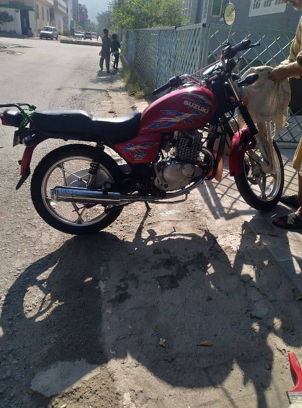 GS 150 CC SUZUKI RED COLOUR 14