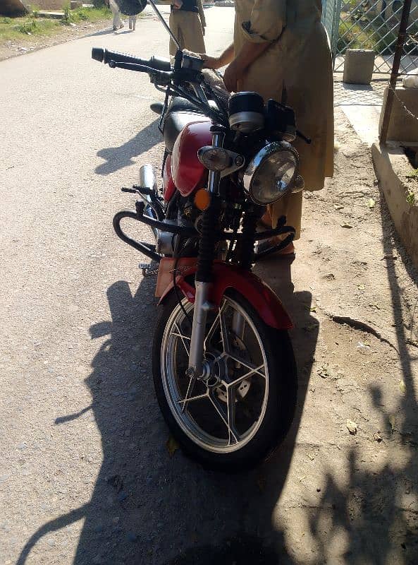 GS 150 CC SUZUKI RED COLOUR 18