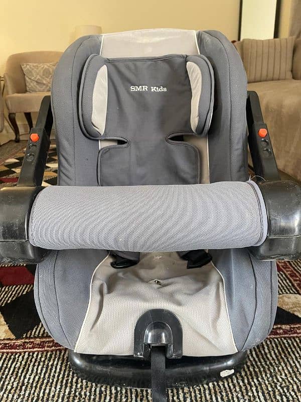 Tinnies Baby Car Seater 1