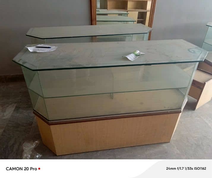 want to sell 3 glass counter of garments shop 1 cash counter 4