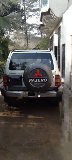 Mitsubishi Pajero 1992