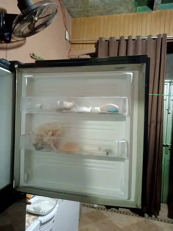 Pel refrigerator / fridge 3