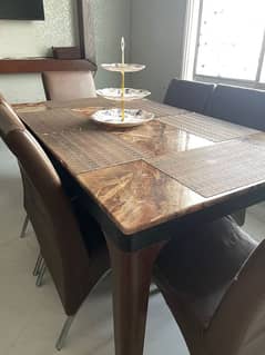 IMPORTED DINING TABLE