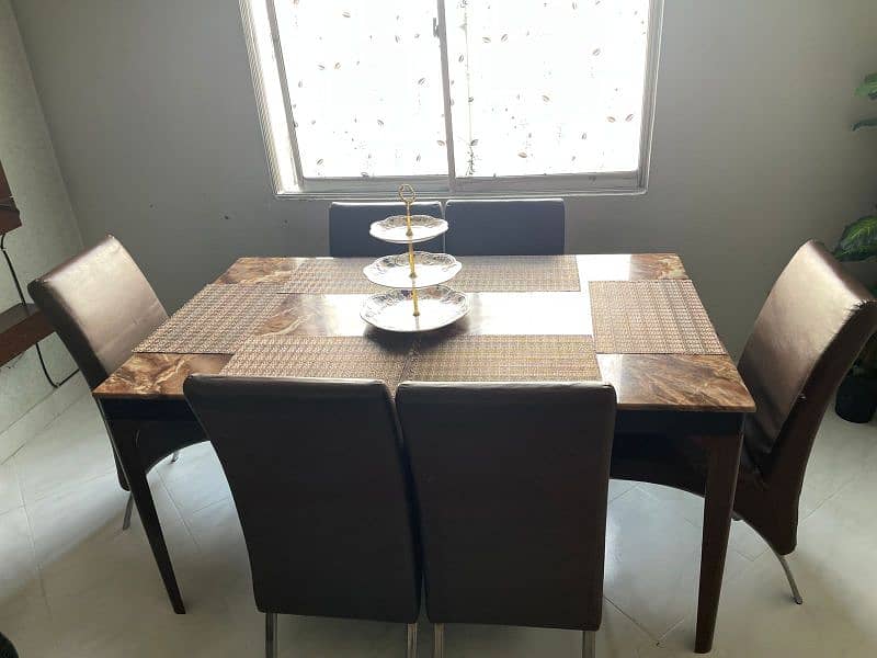 IMPORTED DINING TABLE 1