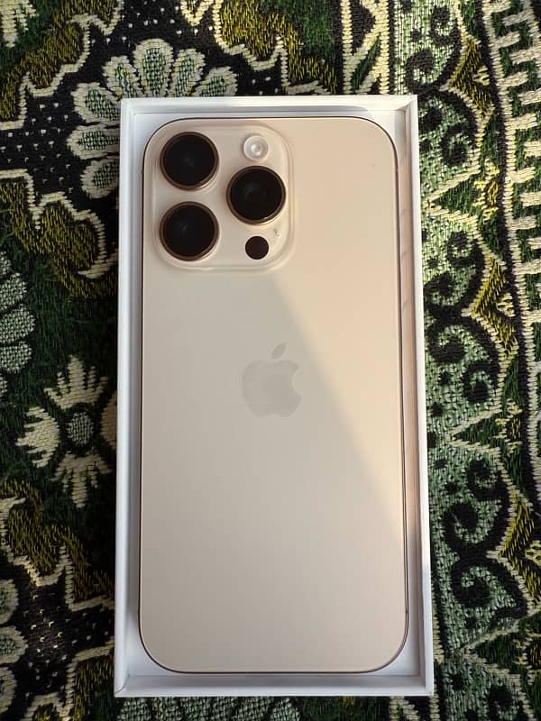 iphone 16 pro BRAND NEW 0