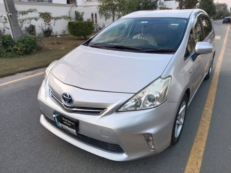 Toyota Prius Alpha 2014 0