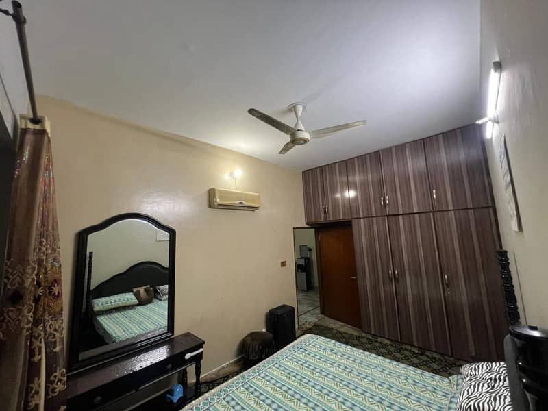 Well Maintained House in Prime location Dharampura 10