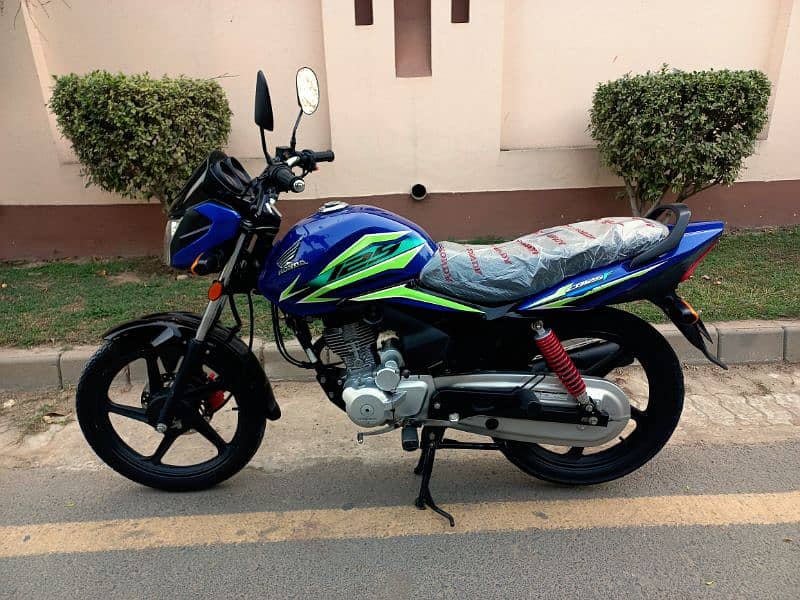 Honda CB 125 F 2023 model totally new bike 4600 km driven original 2