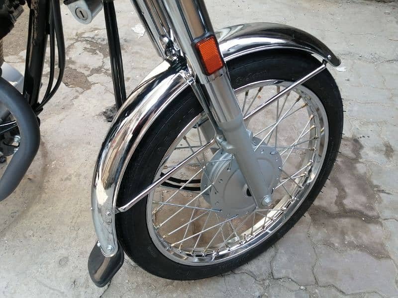 Brand New 1 Month use bike for sale 5