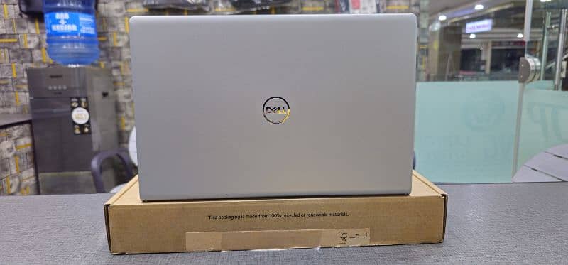 Dell inspiron 15 3530 Core i5 13th 16gb 256 complete box 0