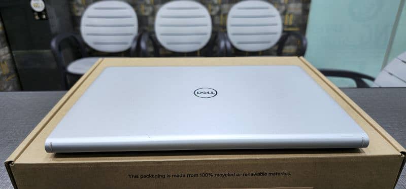 Dell inspiron 15 3530 Core i5 13th 16gb 256 complete box 6