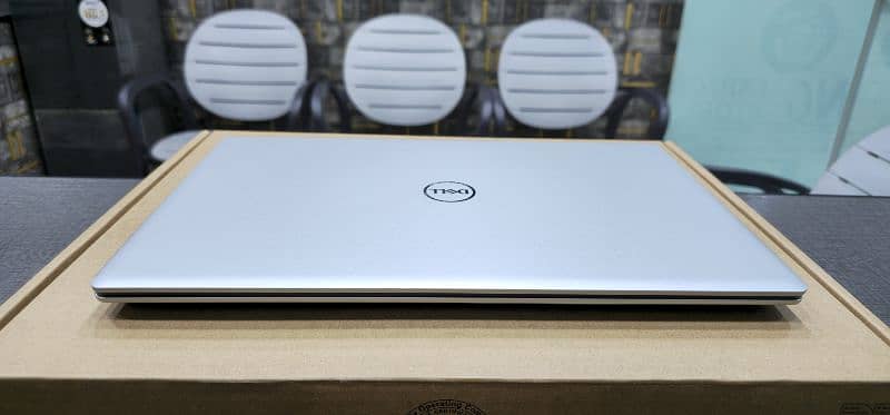 Dell inspiron 15 3530 Core i5 13th 16gb 256 complete box 8