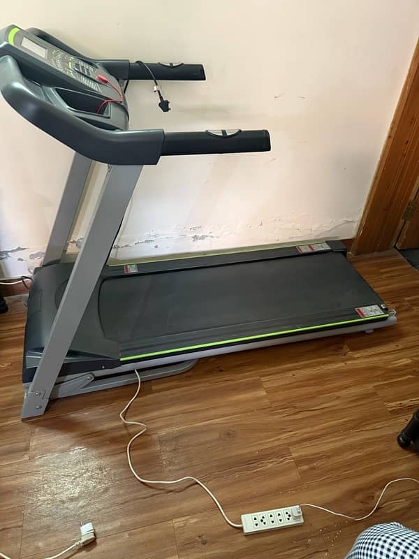 excellent treadmill very less used 1