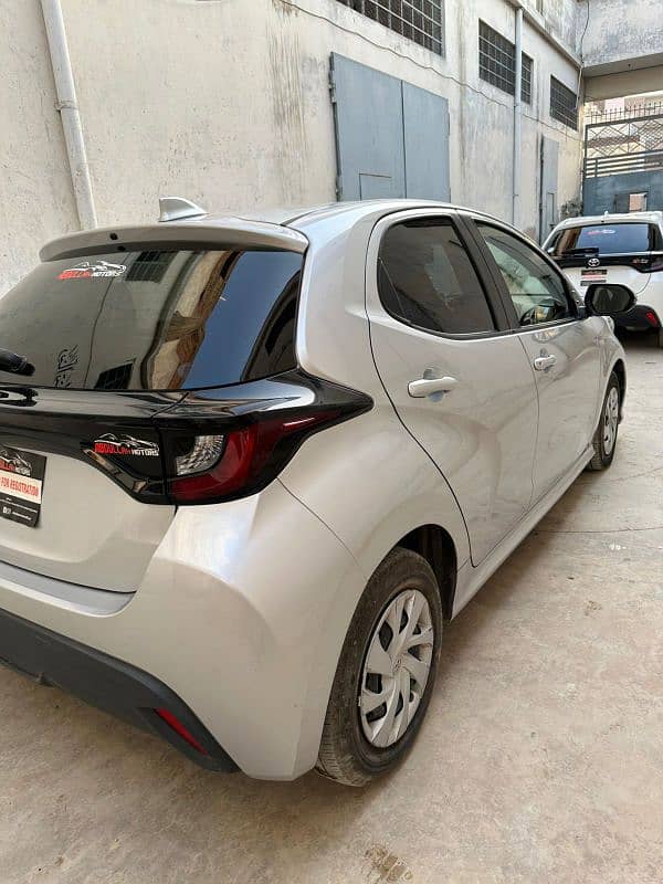 Toyota Yaris 2021 5