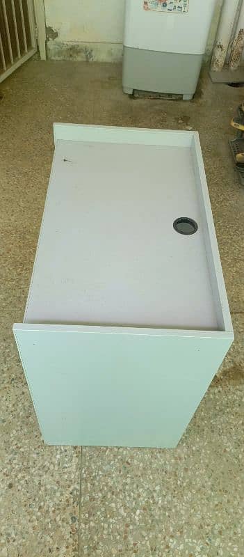 office Tabal or Computer Tabal for Sell 0