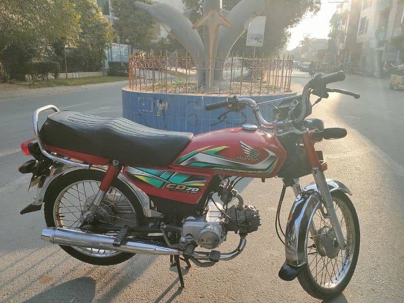 I am selling my Bike Honda 70 2022 0