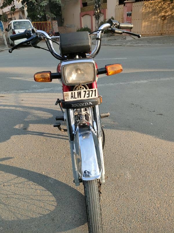 I am selling my Bike Honda 70 2022 10