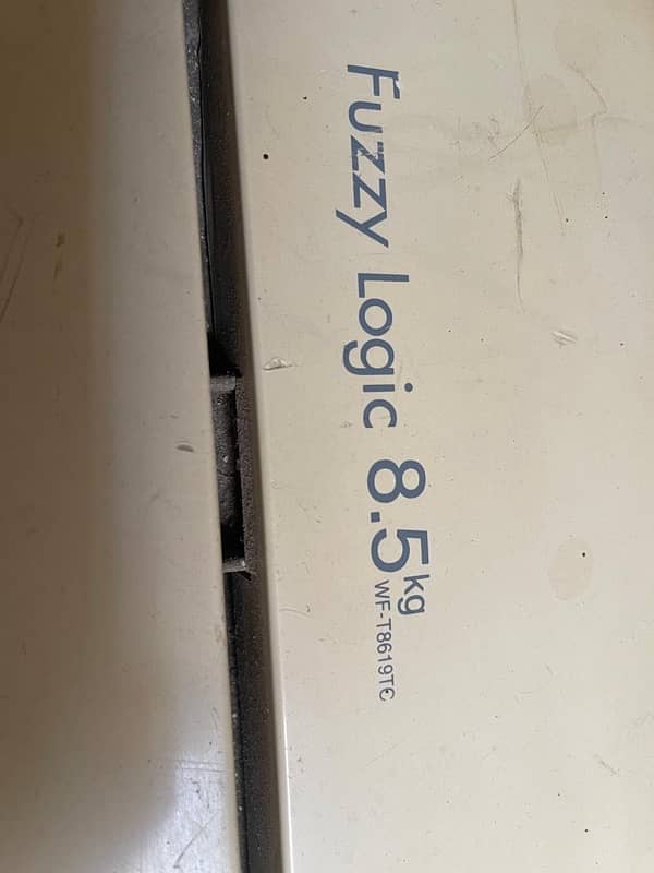 LG Fuzzy Logic Washing Machine 8.5KG for Sale 1