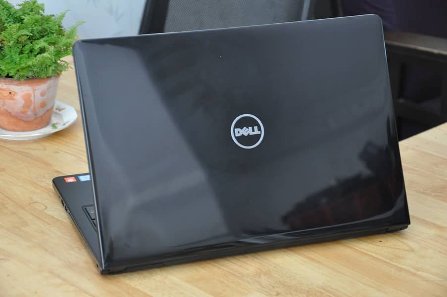 DELL Inspiron5559 Core i5 6th Gen 8 GB/128GB SSD/500GB HDD/2GB Rad GPU 2