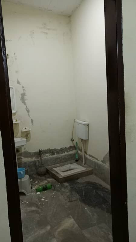 Flat for rent in Johar town for Bachelor (Student + Job holder) 6