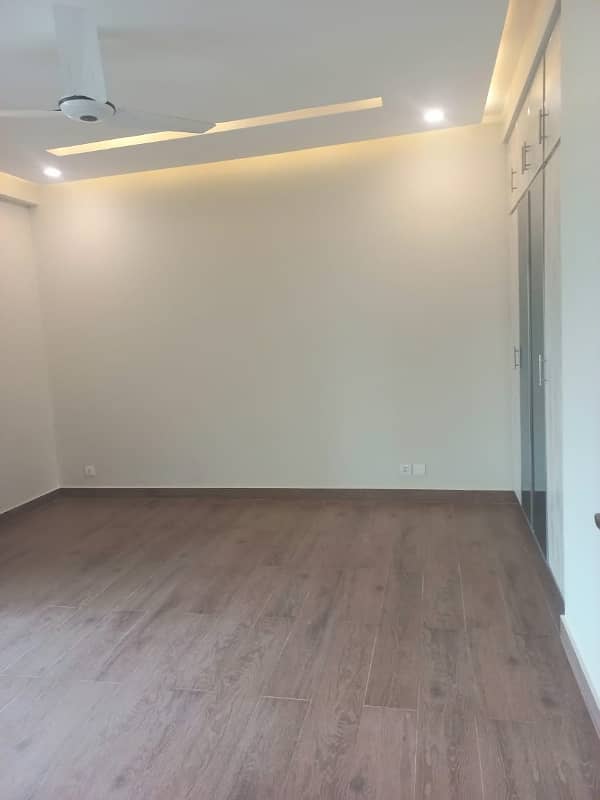 3 Bed Barnd New Apartment Available For Sale in Askari 11 Lahore 6