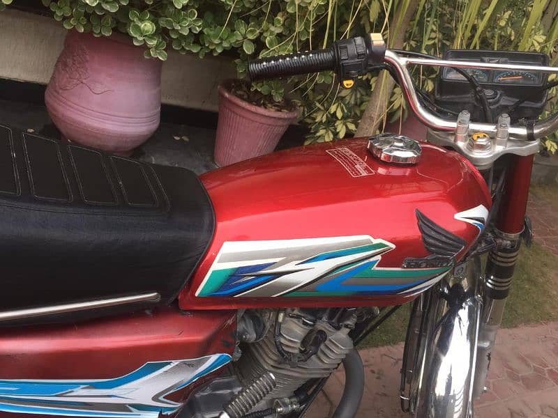 motor bike for sale candtion 10 by 10 7