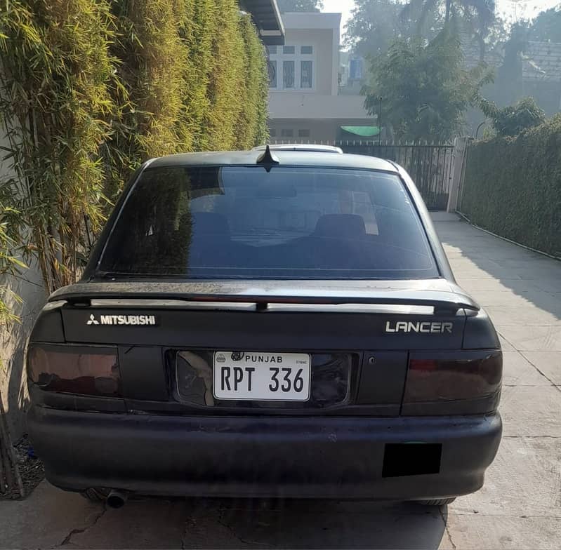 Mitsubishi Lancer 1993 2