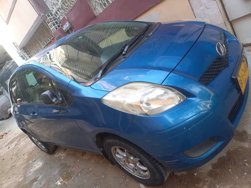 Toyota Vitz 2009 1