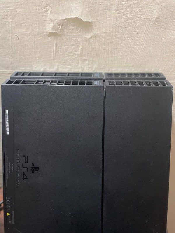 PS4 for sale! with controller. All ok,good condition. 5