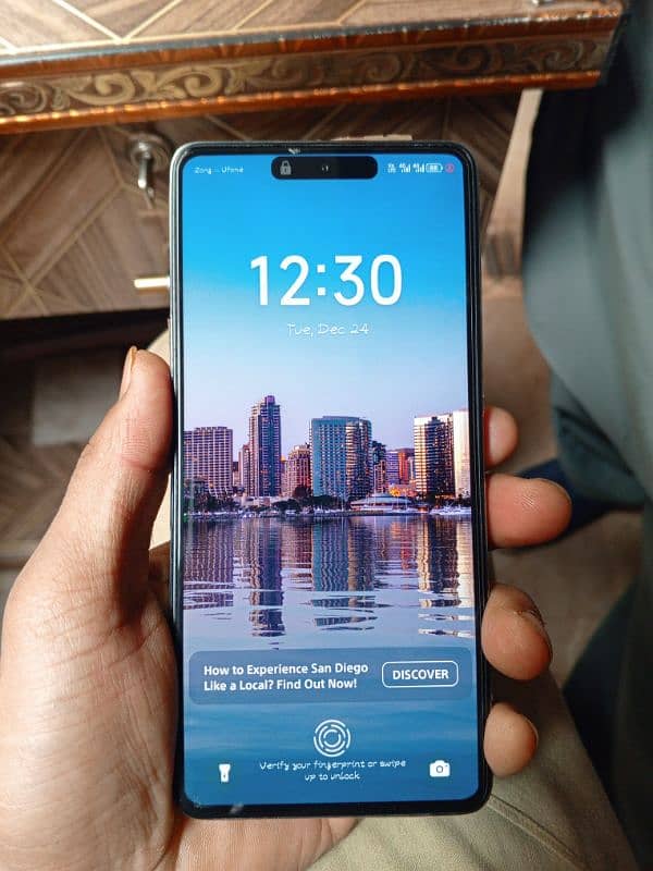 Tecno Camon 20 8+8/256gb 0