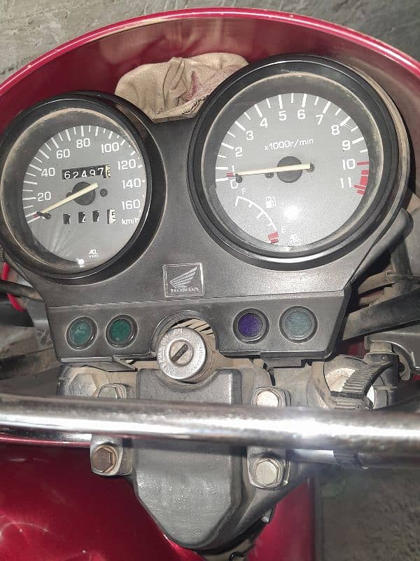 honda 125 deluex best condition call 0305 4006461 2