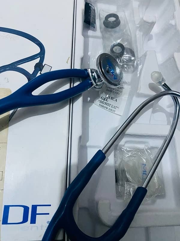 MDF STETHOSCOPE 4